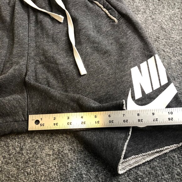 Nike Sweat Shorts Mens Small Gray Club Fleece Cotton Big Logo Swoosh - Picture 7 of 9